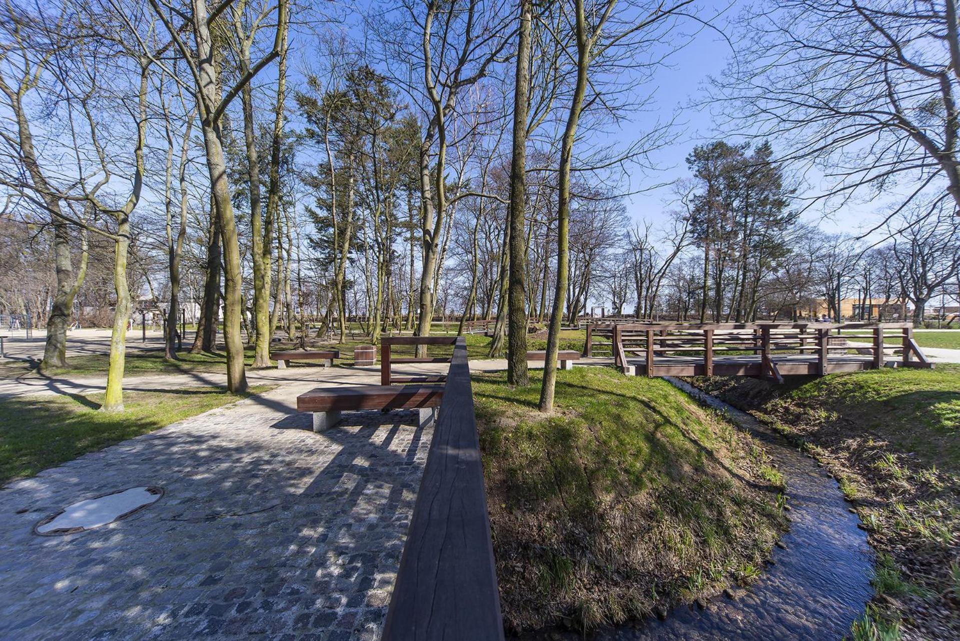 Secret Garden By Renters Apartment